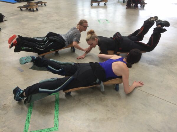 team-skynamite-dirt-dive-formation-skydiving