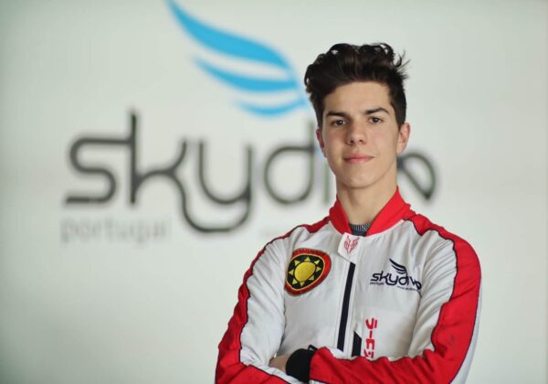 Gonçalo Resende posing for a photograph in a skydiving jumpsuit